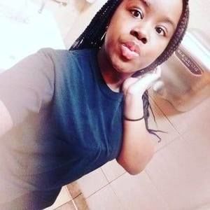 Meet your Posher, Maia